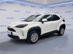Bianco Usata 2025 Toyota Yaris Cross Business Edition SUV | 22.990 € (Ottimo prezzo)