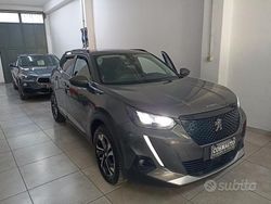 Grigio Usata 2021 Peugeot 2008 Allure SUV | 14.990 € (Buon prezzo)