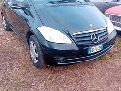 Nero Usata 2010 Mercedes A160 Tre volumi | 1999 € (Super prezzo)