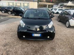 Nero Usata 2012 Toyota iQ Due volumi | 9999 € (Buon prezzo)