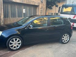 Usata 2004 VW Golf IV | 3500 €