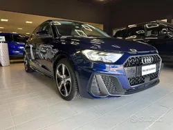 Blu tetto nero Usata 2024 Audi A1 S-Line Due volumi | 22.900 € (Super prezzo)
