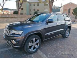 Usata 2015 Jeep Grand Cherokee SUV | 14.900 €