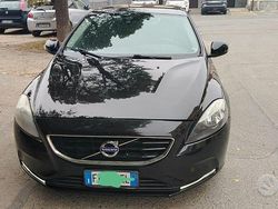 Usata 2015 Volvo V40 Summum Tre volumi | 5500 € (Buon prezzo)