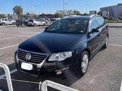 Nero Usata 2007 VW Passat Station wagon | 2300 € (Buon prezzo)