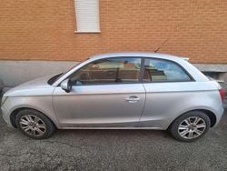 Grigio Usata 2011 Audi A1 Ambition Tre volumi | 5000 € (Super prezzo)