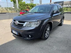 Grigio Usata 2015 Fiat Freemont Cross SUV | 9000 € (Buon prezzo)