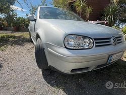 Grigio Usata 2002 VW Golf IV Tre volumi | 1500 € (Ottimo prezzo)