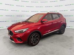 Rosso Nuova 2025 MG ZS Luxury Tre volumi | 18.400 € (Buon prezzo)