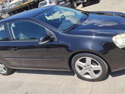 Usata 2006 VW Golf V Comfortline Tre volumi | 3500 € (Cara)