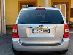 Usata 2006 Kia Carnival Monovolume | 750 €