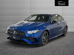 Blu spettrale Nuova 2025 Mercedes A180 Tre volumi | 36.900 € (Buon prezzo)