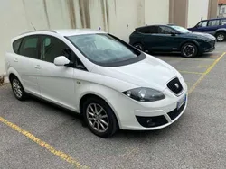 Bianco Usata 2012 Seat Altea XL Monovolume | 4800 € (Buon prezzo)