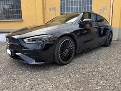 Nero Usata 2023 Mercedes CLA200 Shooting Brake AMG Line Premium Station wagon | 35.000 € (Cara)