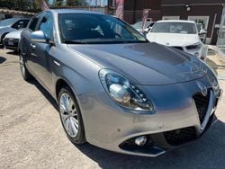 Grigio Usata 2016 Alfa Romeo Giulietta Super Due volumi | 13.500 € (Molto cara)