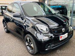 Nero Usata 2019 Smart ForFour Electric Drive Prime Tre volumi | 9800 € (Buon prezzo)