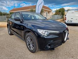 Nero Usata 2017 Alfa Romeo Stelvio Executive SUV | 22.800 € (Buon prezzo)