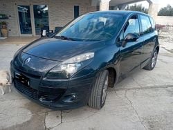 Grigio Usata 2009 Renault Scénic III XMOD Monovolume | 1700 € (Buon prezzo)