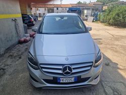 Usata 2016 Mercedes B180 Executive Monovolume | 13.200 € (Cara)