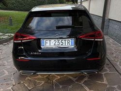 Nero Usata 2019 Mercedes A180 Tre volumi | 19.000 € (Buon prezzo)