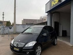 Nero Usata 2010 Mercedes A180 Avantgarde Due volumi | 4300 € (Buon prezzo)