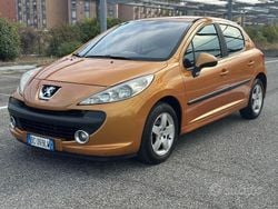 Marrone Usata 2006 Peugeot 207 Tre volumi | 2990 € (Molto cara)