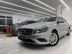 Argento Usata 2015 Mercedes A180 Executive Tre volumi | 12.400 € (Buon prezzo)