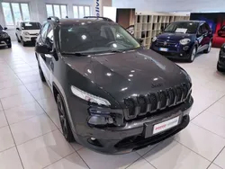 Nero Usata 2016 Jeep Cherokee Night Eagle SUV | 17.500 € (Cara)