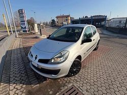 Grigio Usata 2008 Renault Clio II | 1300 € (Ottimo prezzo)