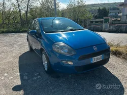 Usata 2013 Fiat Grande Punto Due volumi | 2799 € (Super prezzo)