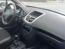 Grigio Usata 2007 Peugeot 207 Due volumi | 1899 € (Buon prezzo)