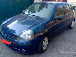 Usata 2005 Renault Clio II Due volumi | 1250 € (Super prezzo)