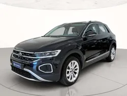 Deep black perlato Usata 2023 VW T-Roc Style SUV | 26.900 € (Buon prezzo)