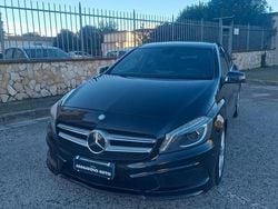 Nero Usata 2015 Mercedes A180 Executive Tre volumi | 13.799 € (Buon prezzo)