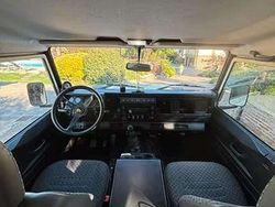 Bianco Usata 2006 Land Rover Defender Station wagon | 32.000 € (Buon prezzo)