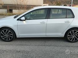 Bianco Usata 2017 VW Golf VII Tre volumi | 14.500 € (Buon prezzo)