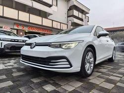 Bianco Usata 2022 VW Golf VIII Tre volumi | 21.800 € (Ottimo prezzo)