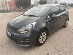 Usata 2017 Kia Rio Due volumi | 7999 € (Buon prezzo)