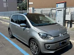 Grigio Usata 2014 VW up! Highline Due volumi | 6900 € (Buon prezzo)