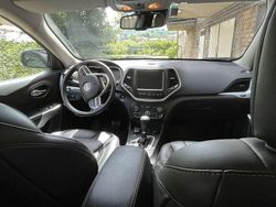 Usata 2018 Jeep Cherokee Limited SUV | 15.200 € (Buon prezzo)