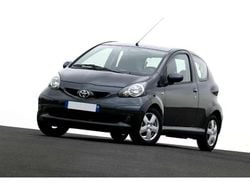 Grigio Usata 2005 Toyota Aygo Due volumi | 2950 € (Molto cara)