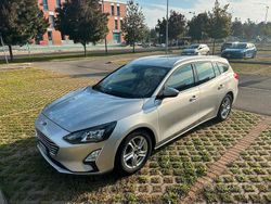 Grigio Usata 2020 Ford Focus Tre volumi | 9500 € (Buon prezzo)