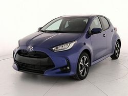 Nuova 2025 Toyota Yaris Trend Tre volumi | 24.500 € (Cara)