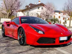 Rosso Usata 2018 Ferrari 488 Coupé | 244.900 € (Buon prezzo)
