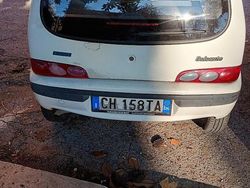 Bianco Usata 2003 Fiat 600 Tre volumi | 650 €