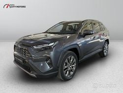 Grigio Usata 2023 Toyota RAV4 Hybrid Lounge SUV | 34.200 € (Buon prezzo)