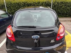 Nero Usata 2011 Ford Ka Due volumi | 2700 € (Buon prezzo)