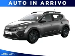 Grigio Nuova 2025 Dacia Sandero Expression Due volumi | 17.290 € (Buon prezzo)