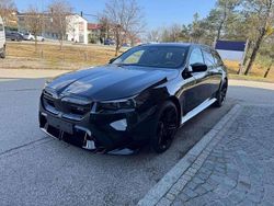 Nero zaffiro Usata 2025 BMW M5 Station wagon | 159.000 € (Buon prezzo)