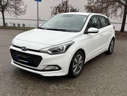 Bianco Usata 2017 Hyundai i20 Due volumi | 8800 € (Buon prezzo)